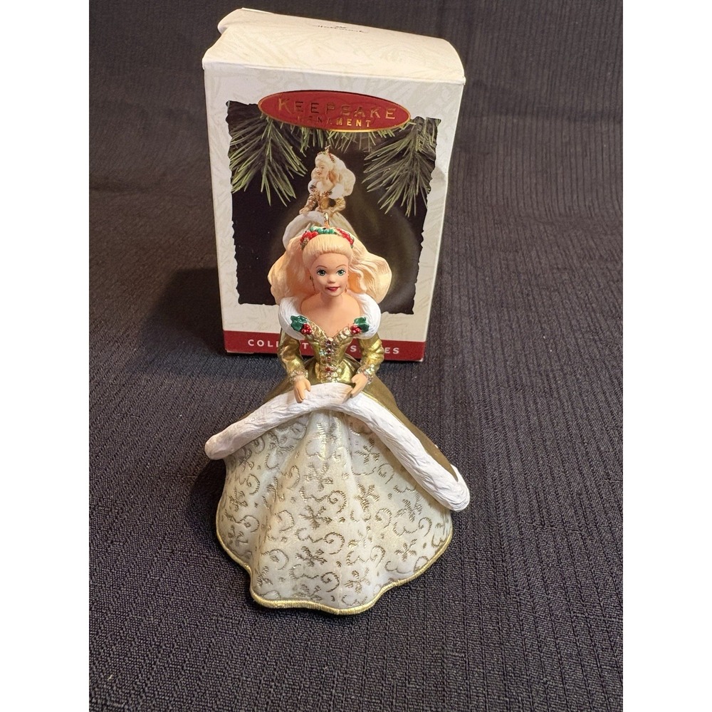 Vintage 1994 Hallmark Keepsake Holiday Barbie Ornament Gold QX521-6 Series 2